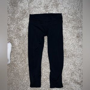 LuLu lemon crop black leggings